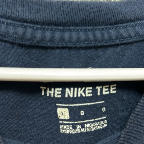 Navy Nike T Shirt - Picture 2 of 3